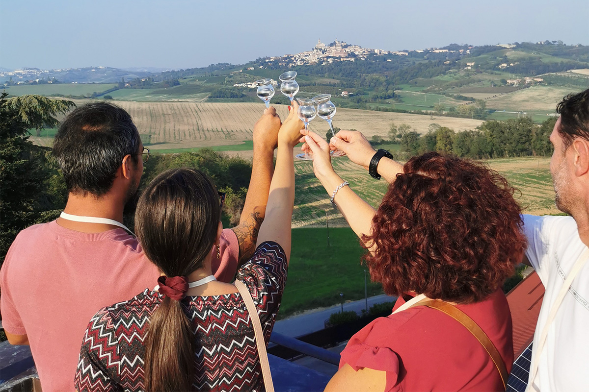 Domenica 5 ottobre tutti alla Corte dell’Alambicco