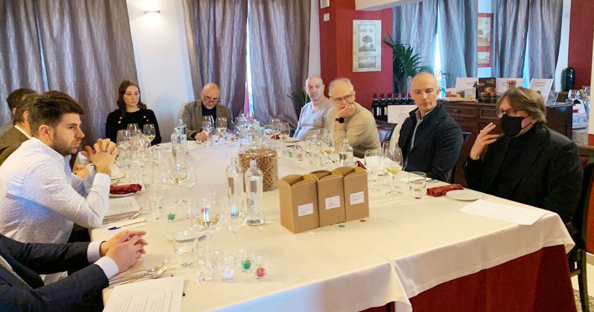 La grappa piemontese protagonista alla celebrazione della nocciola