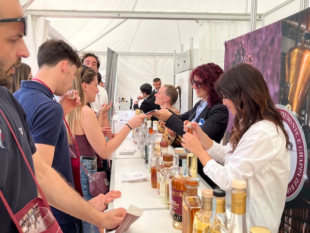 Vinum si conferma preziosa occasione d’incontro tra il Consorzio della grappa piemontese e gli appassionati